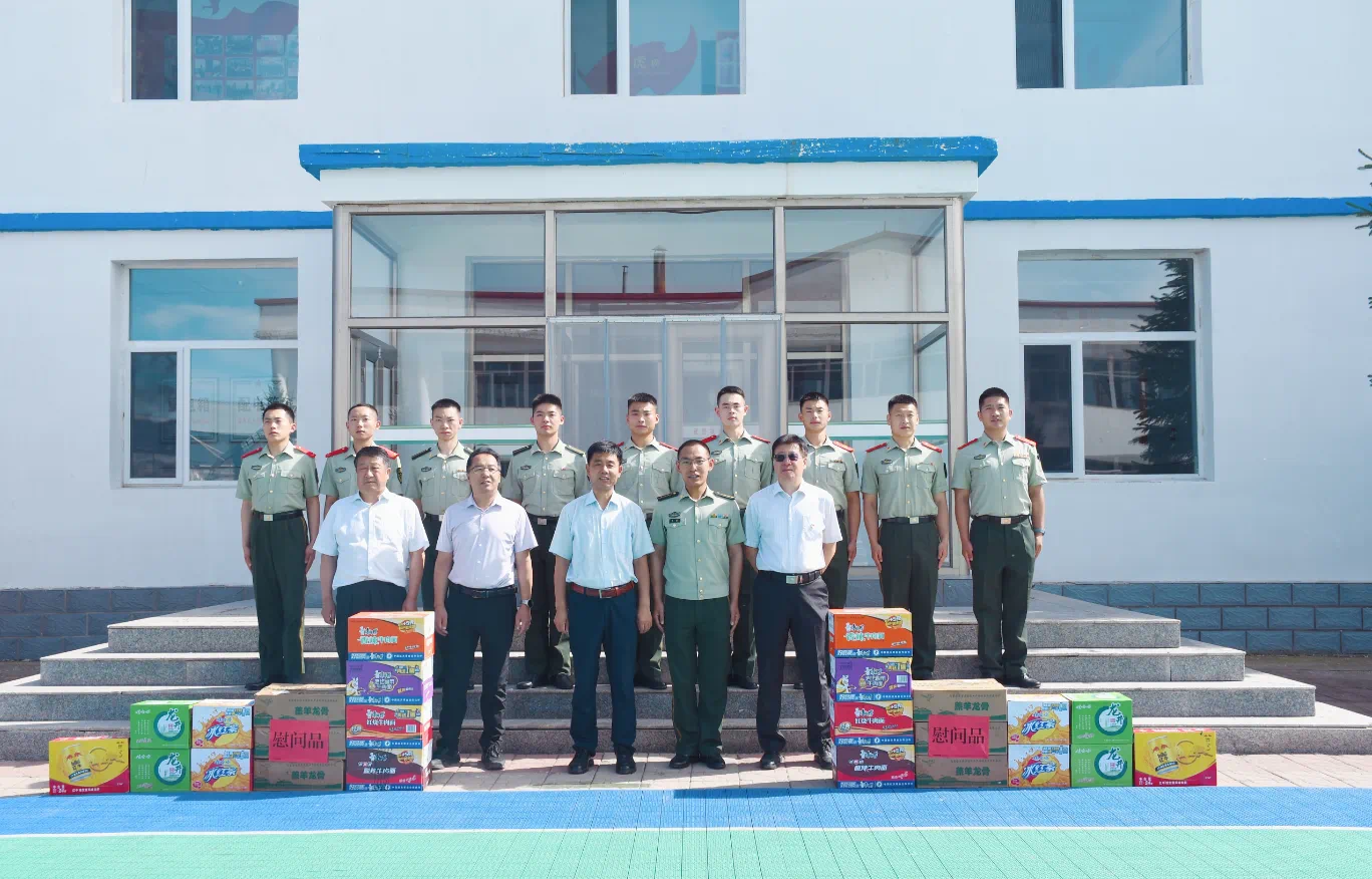 旗四大班子領導開展“八一”建軍節前慰問活動