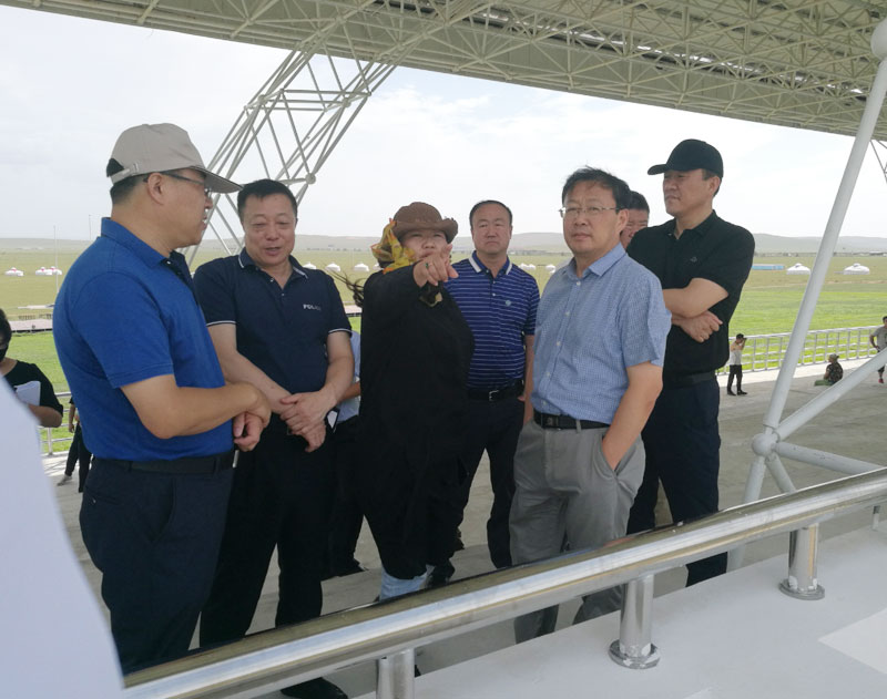霍照良盟長實地指導(dǎo)2019“遼闊草原錫林頌歌”那達(dá)慕籌備工作